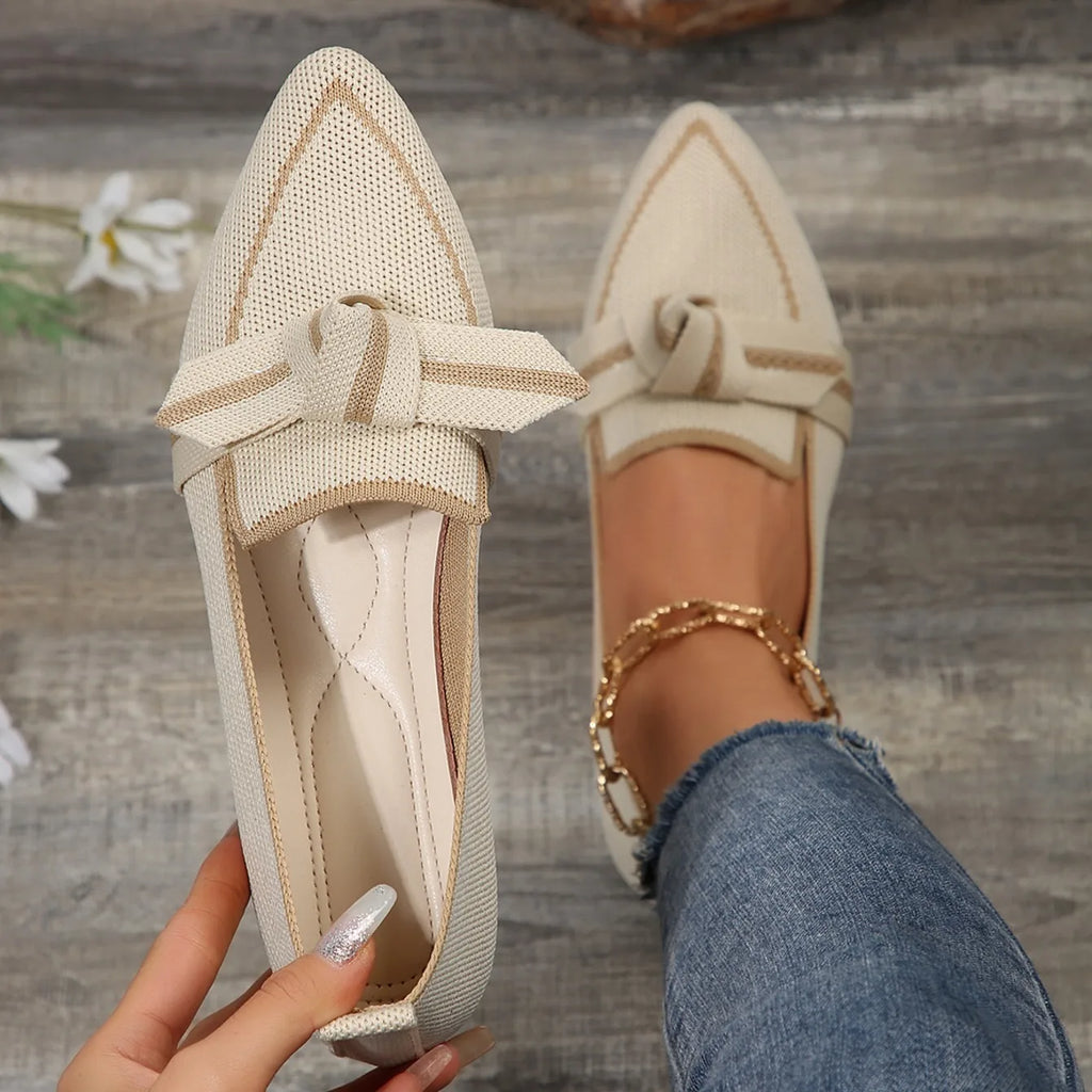 Elegant Pointed-Toe Knotted Flats